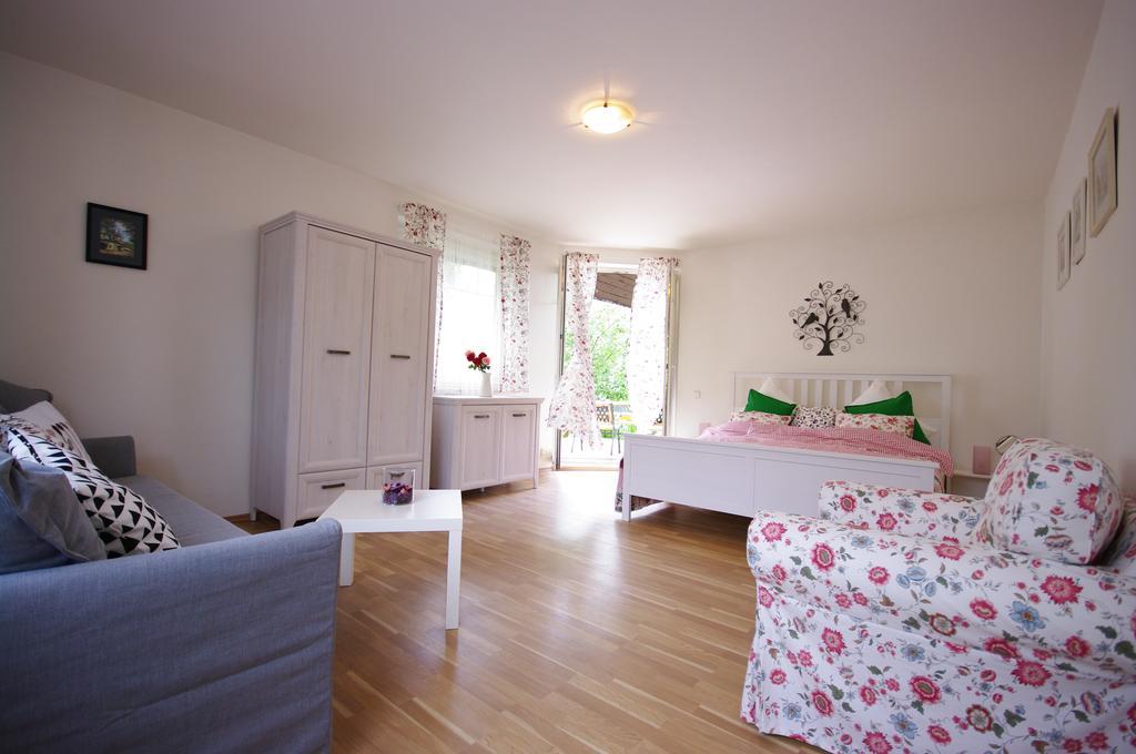 Cozy Gardens Apartments In פראג מראה חיצוני תמונה